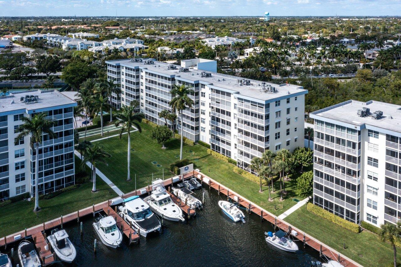 1 Harbourside 4305 Drive Unit: 4305