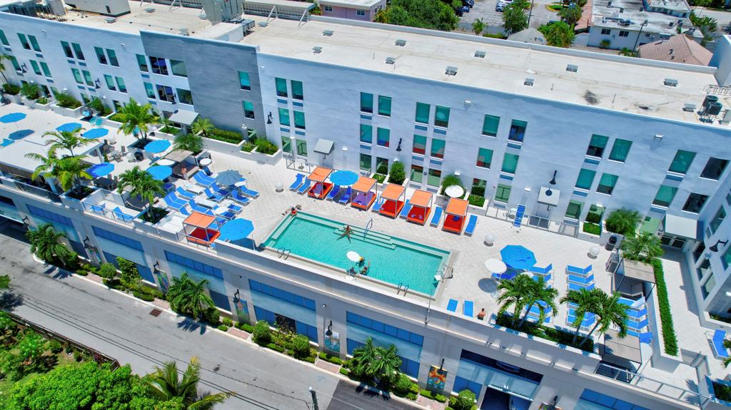 236 SE Fifth Avenue Unit: 312