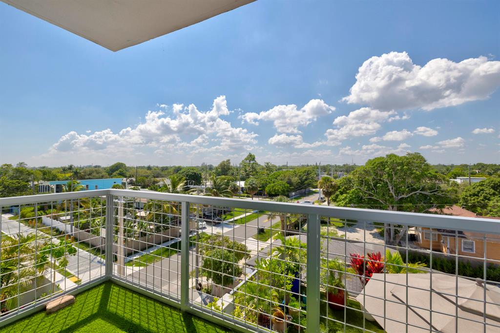 236 SE Fifth Avenue Unit: 312