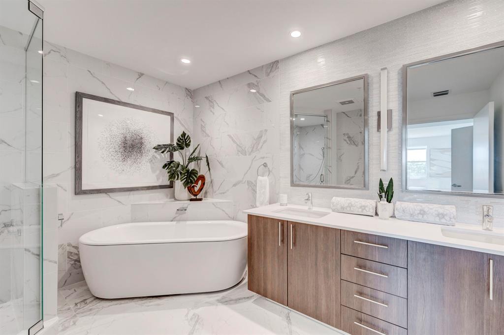 236 SE Fifth Avenue Unit: 312
