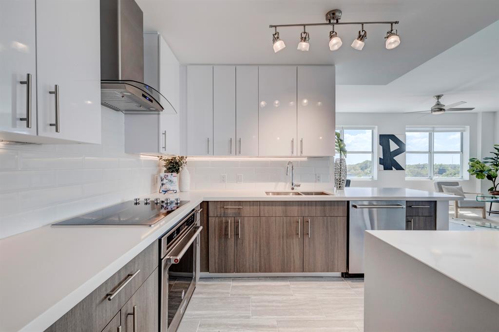 236 SE Fifth Avenue Unit: 312