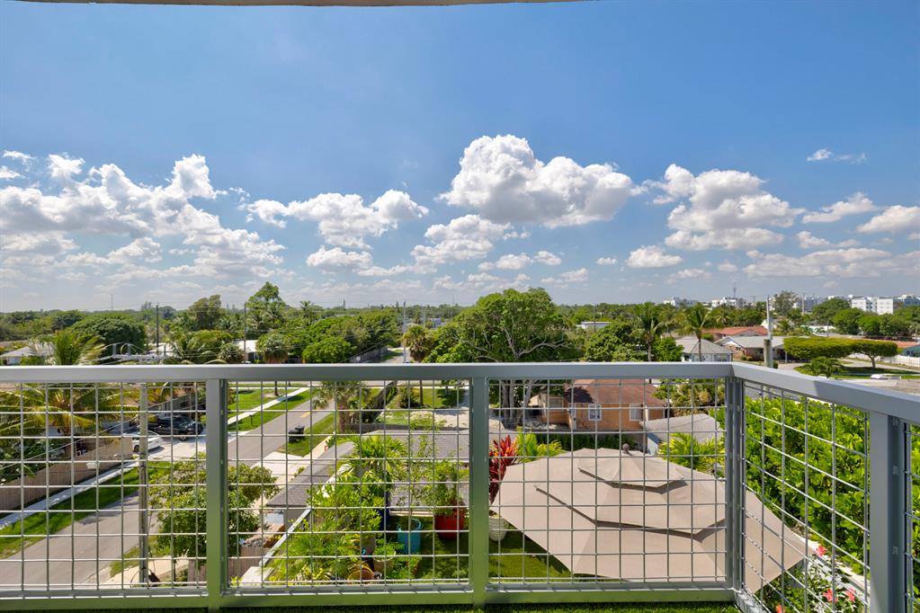 236 SE Fifth Avenue Unit: 312