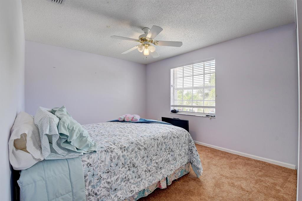 7552 Ridgefield Lane