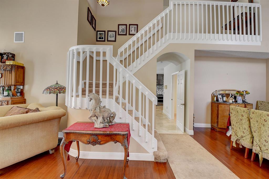 7552 Ridgefield Lane