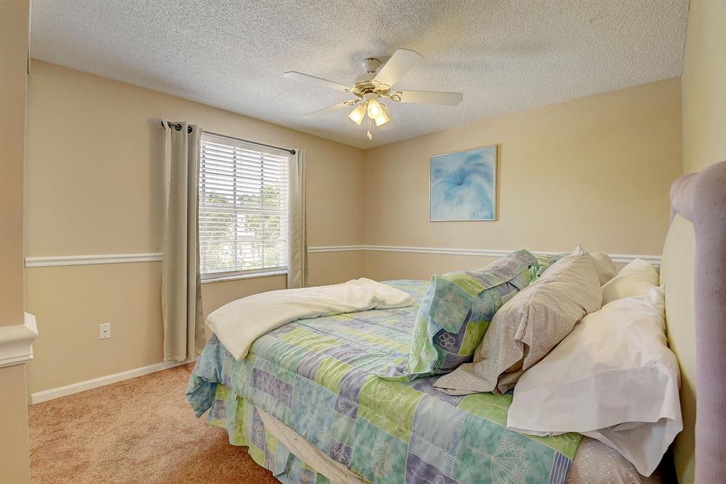 7552 Ridgefield Lane
