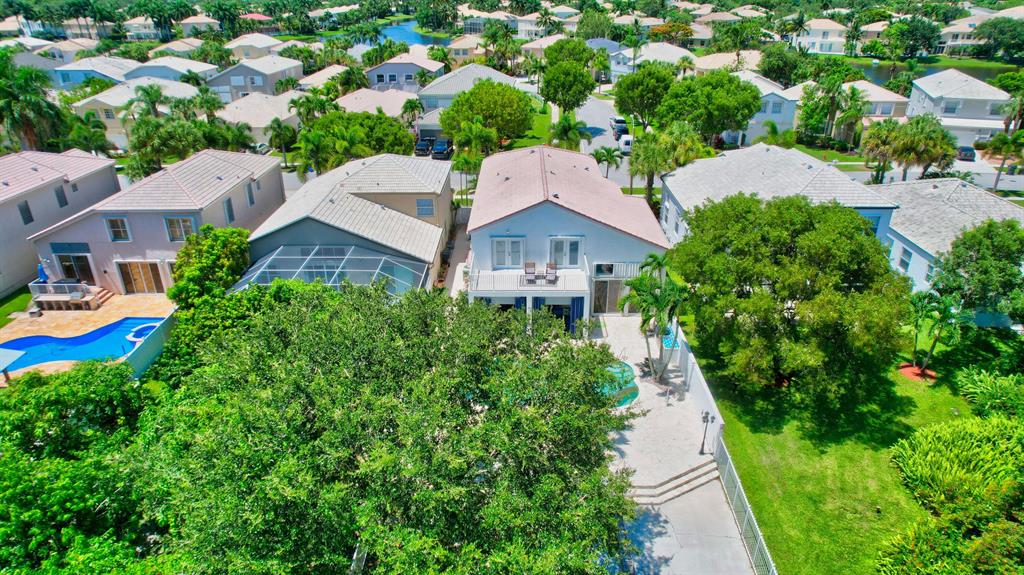 7552 Ridgefield Lane