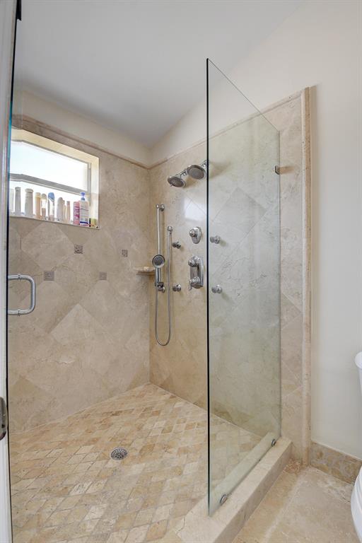 7552 Ridgefield Lane