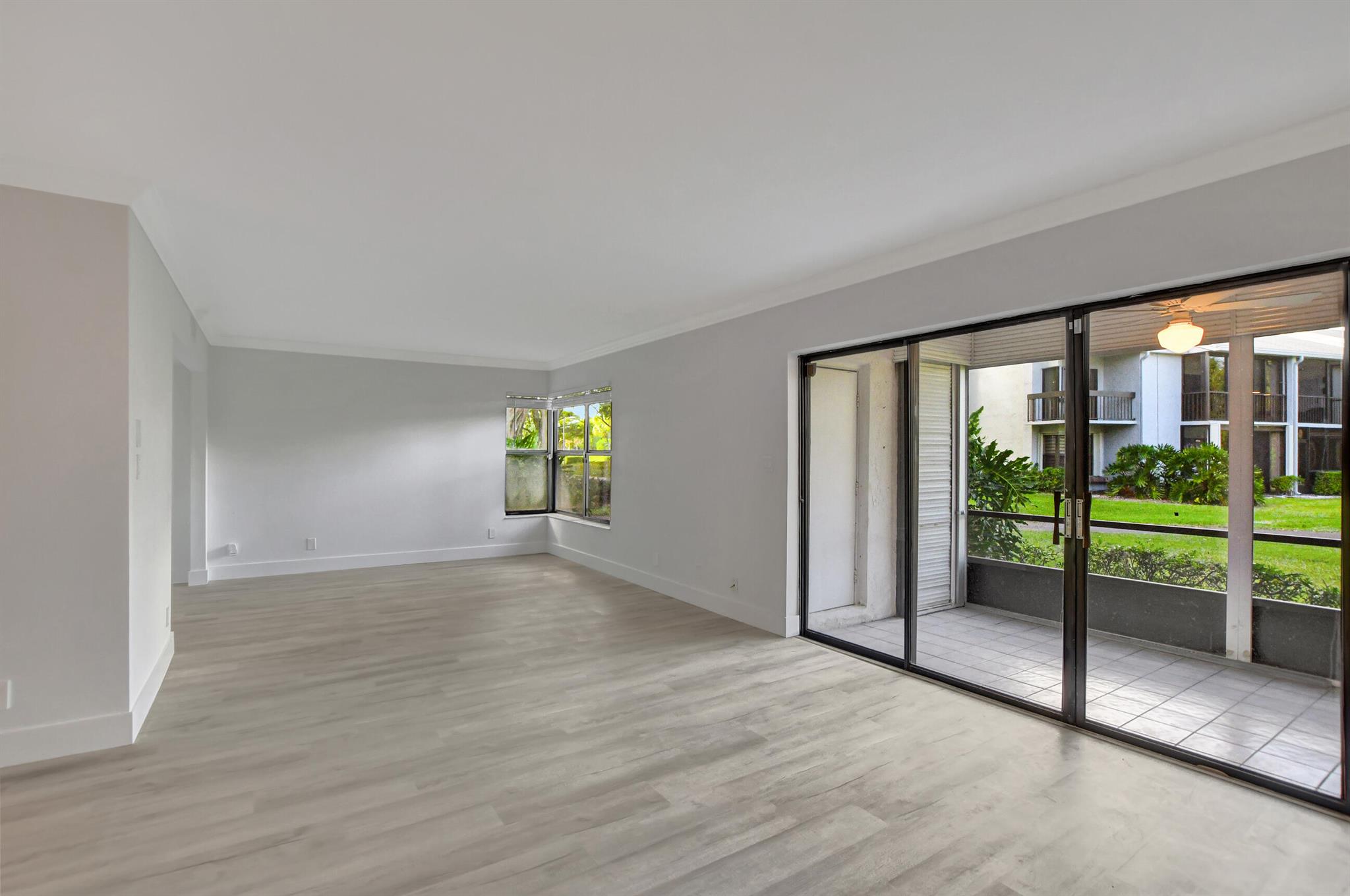 5187 Oak Hill Lane Unit: 611