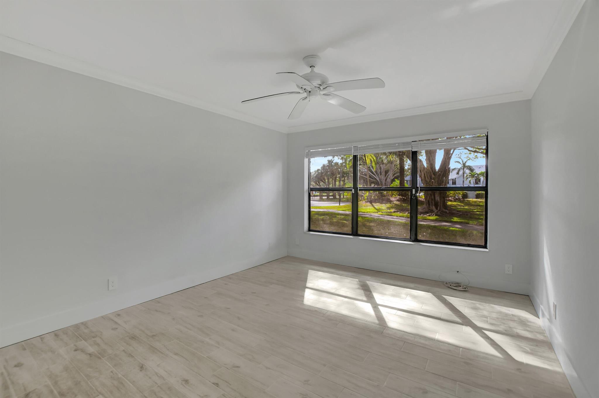 5187 Oak Hill Lane Unit: 611