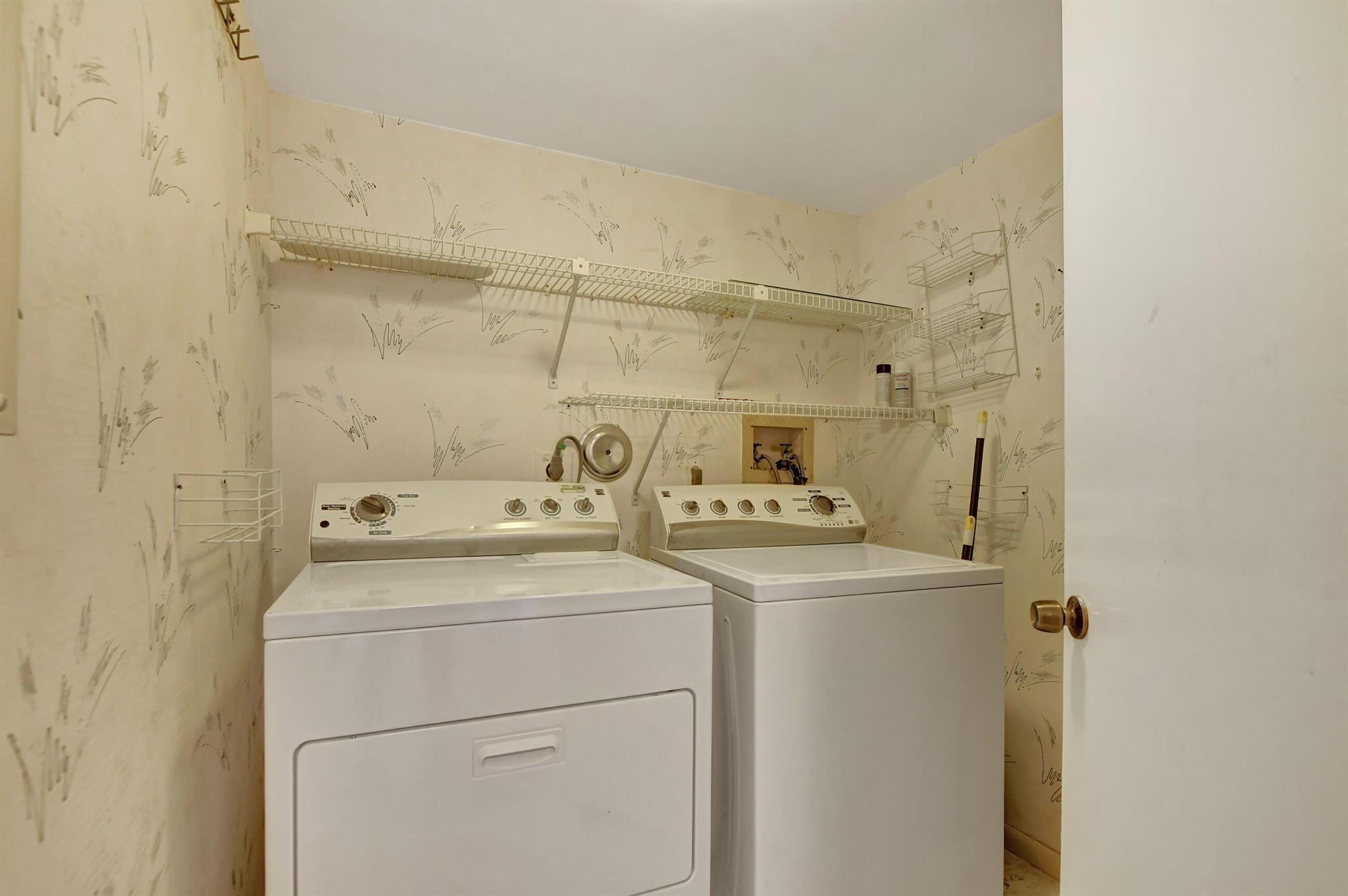 5187 Oak Hill Lane Unit: 611