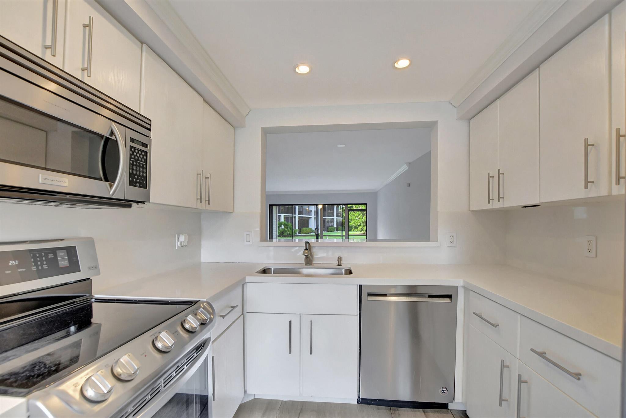 5187 Oak Hill Lane Unit: 611