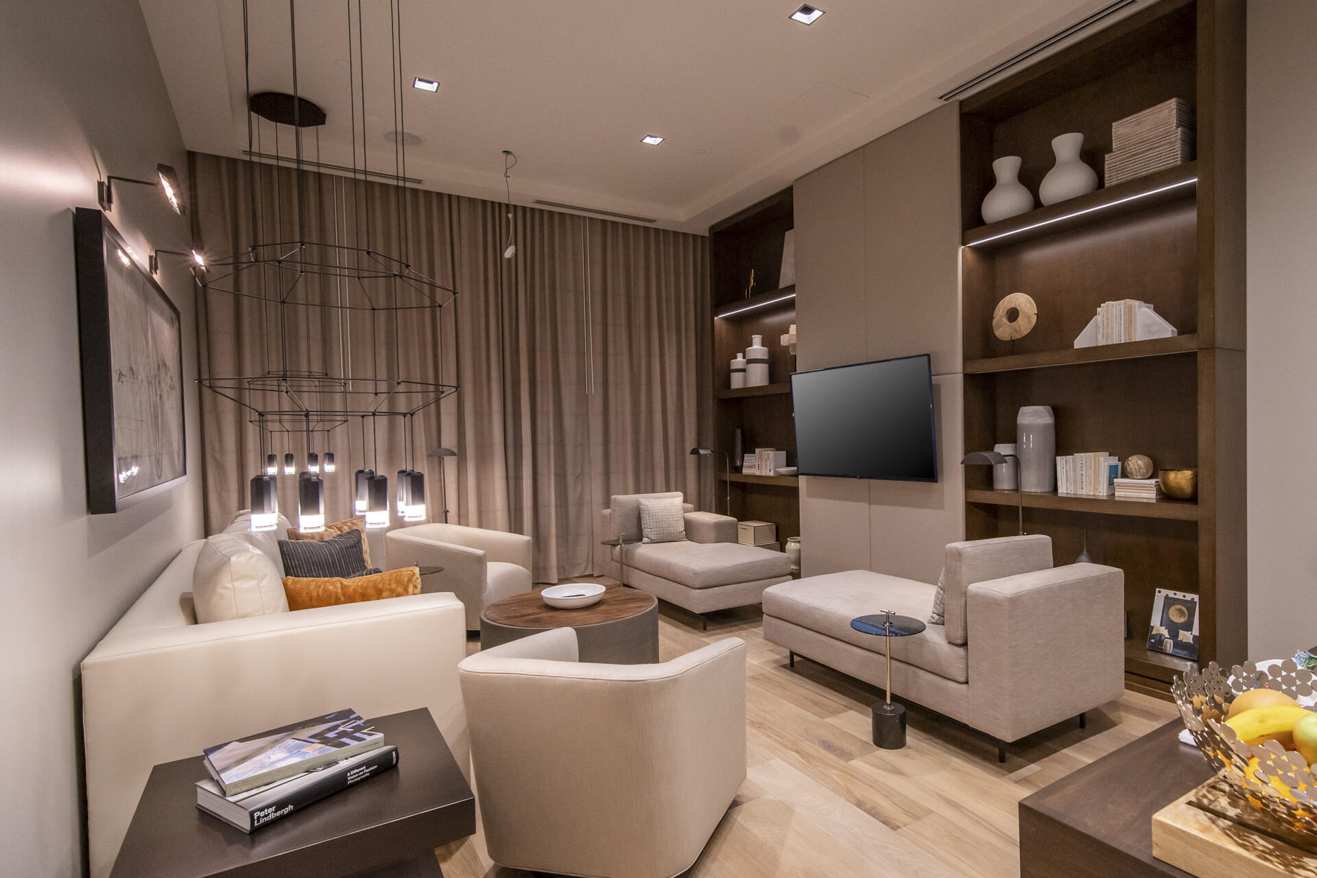 16125 Villa Vizcaya Place