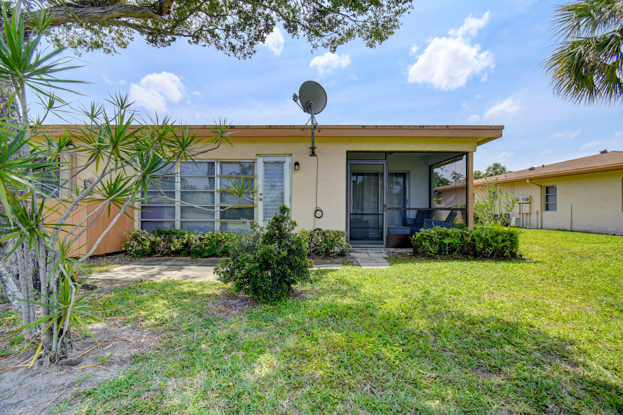 13719 Date Palm Court Unit: A