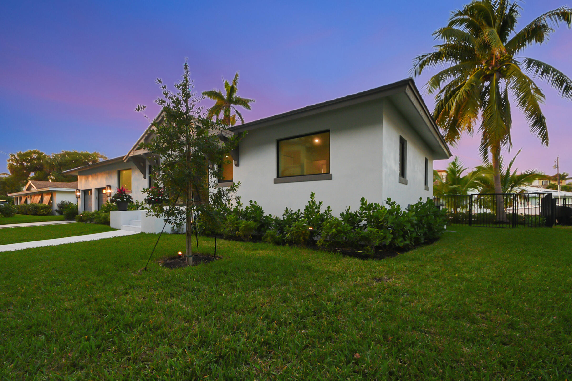809 Palmer Road