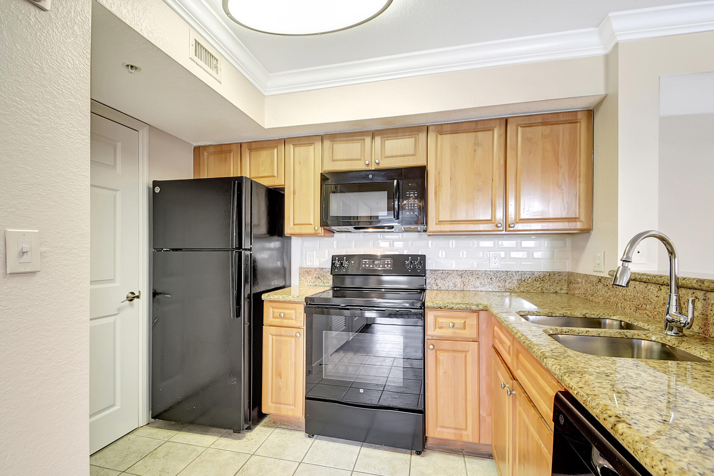 15065 Michelangelo Boulevard Unit: 105