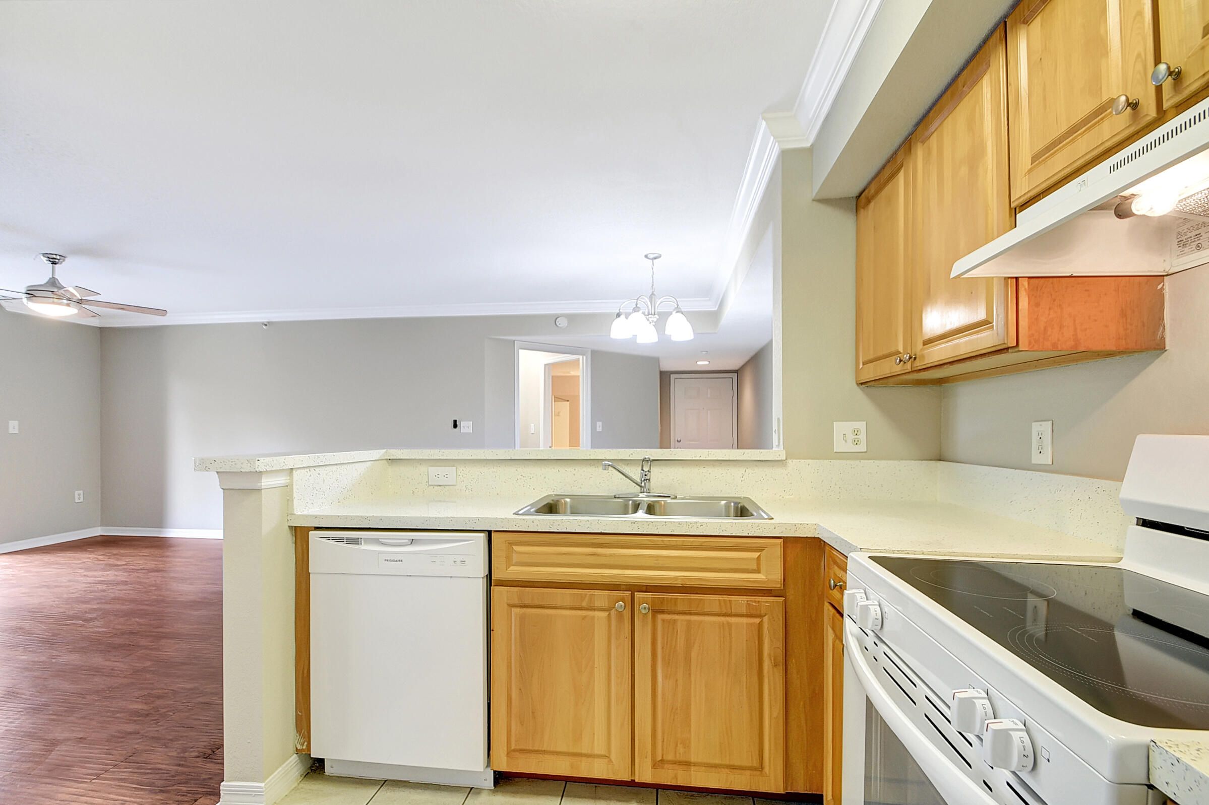 15185 Michelangelo Boulevard Unit: 103