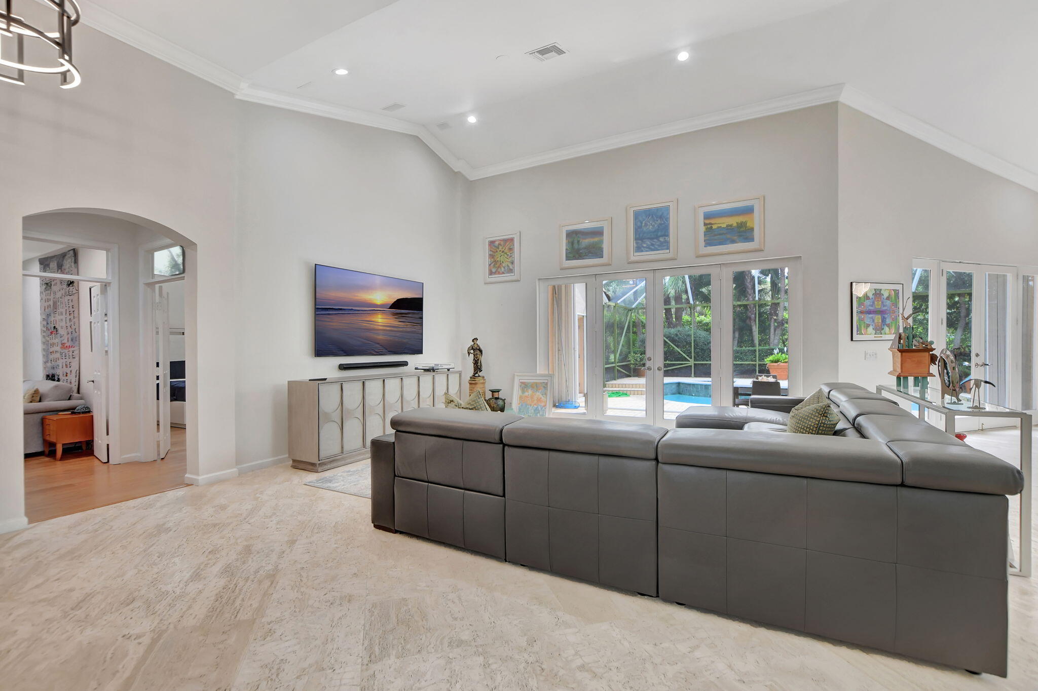 7636 Dorchester Road