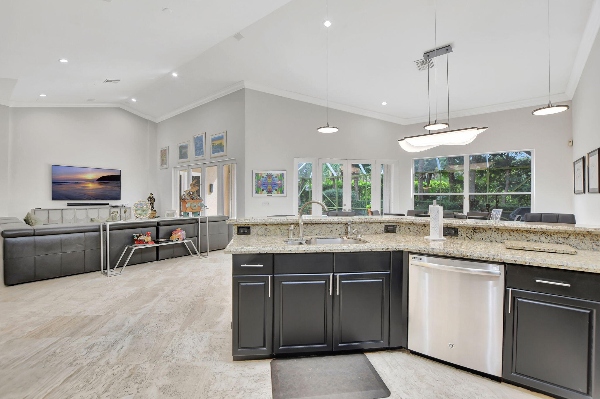 7636 Dorchester Road