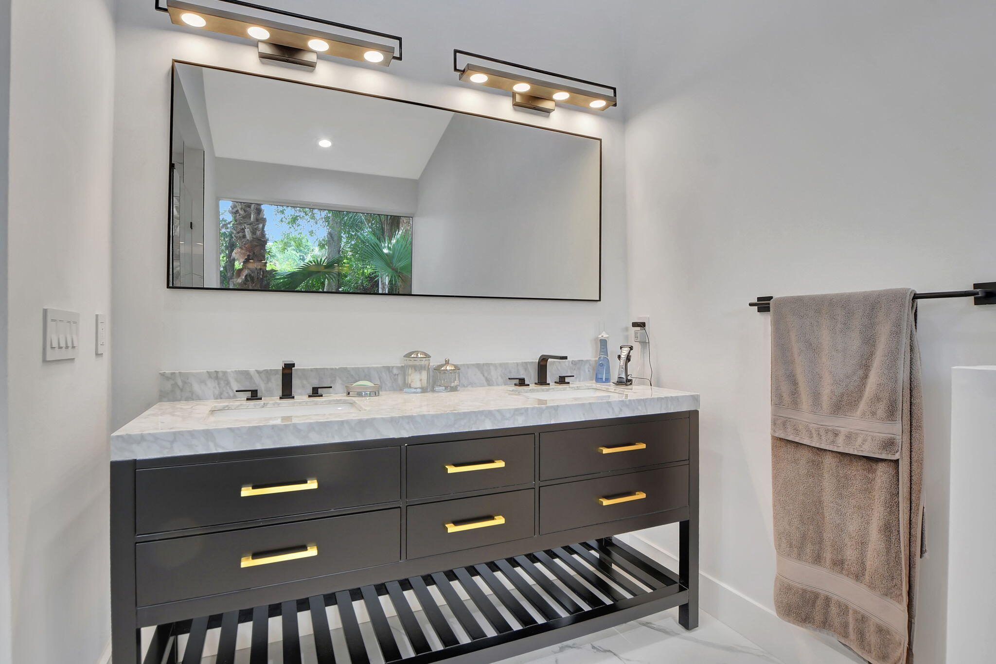 7636 Dorchester Road