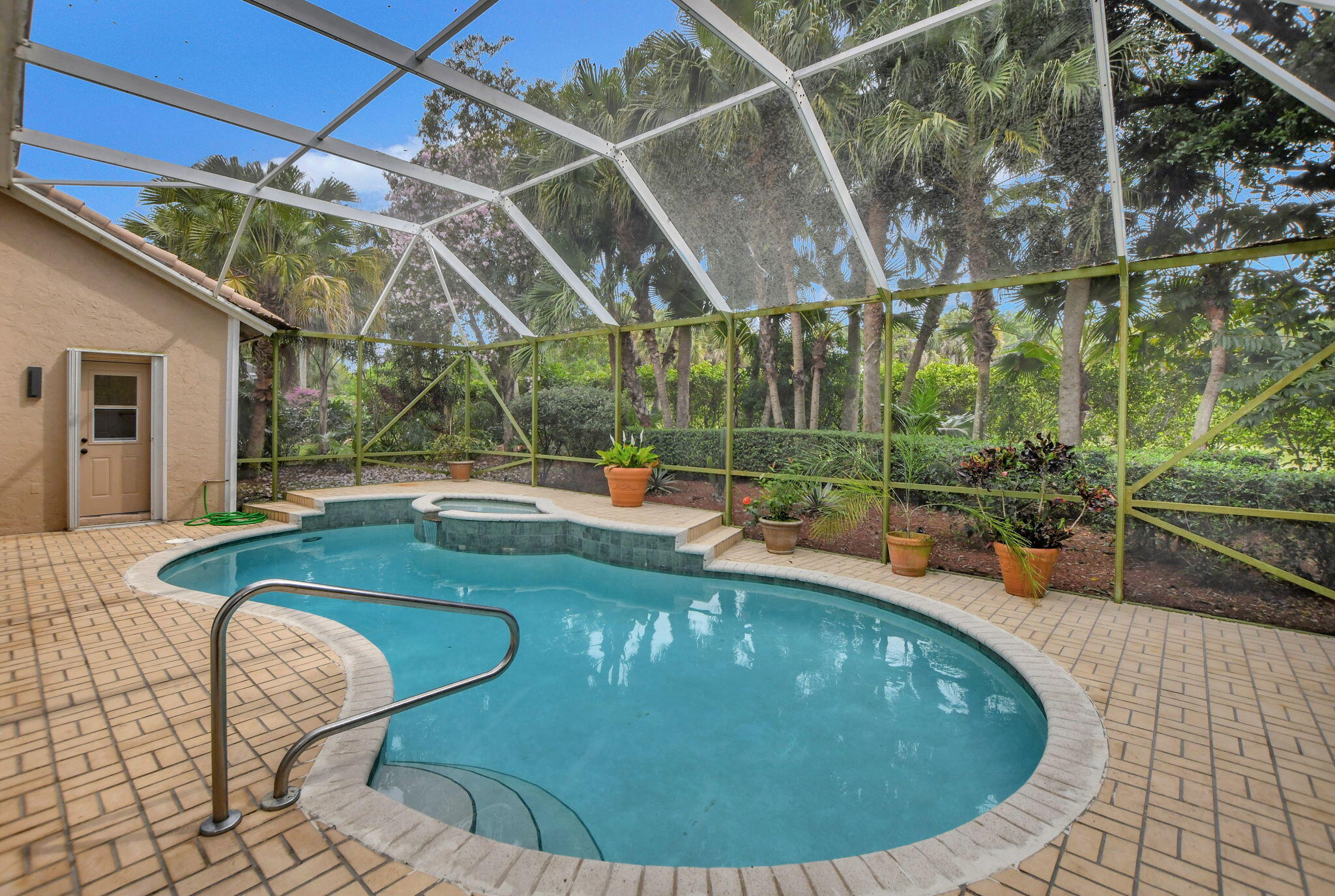 7636 Dorchester Road