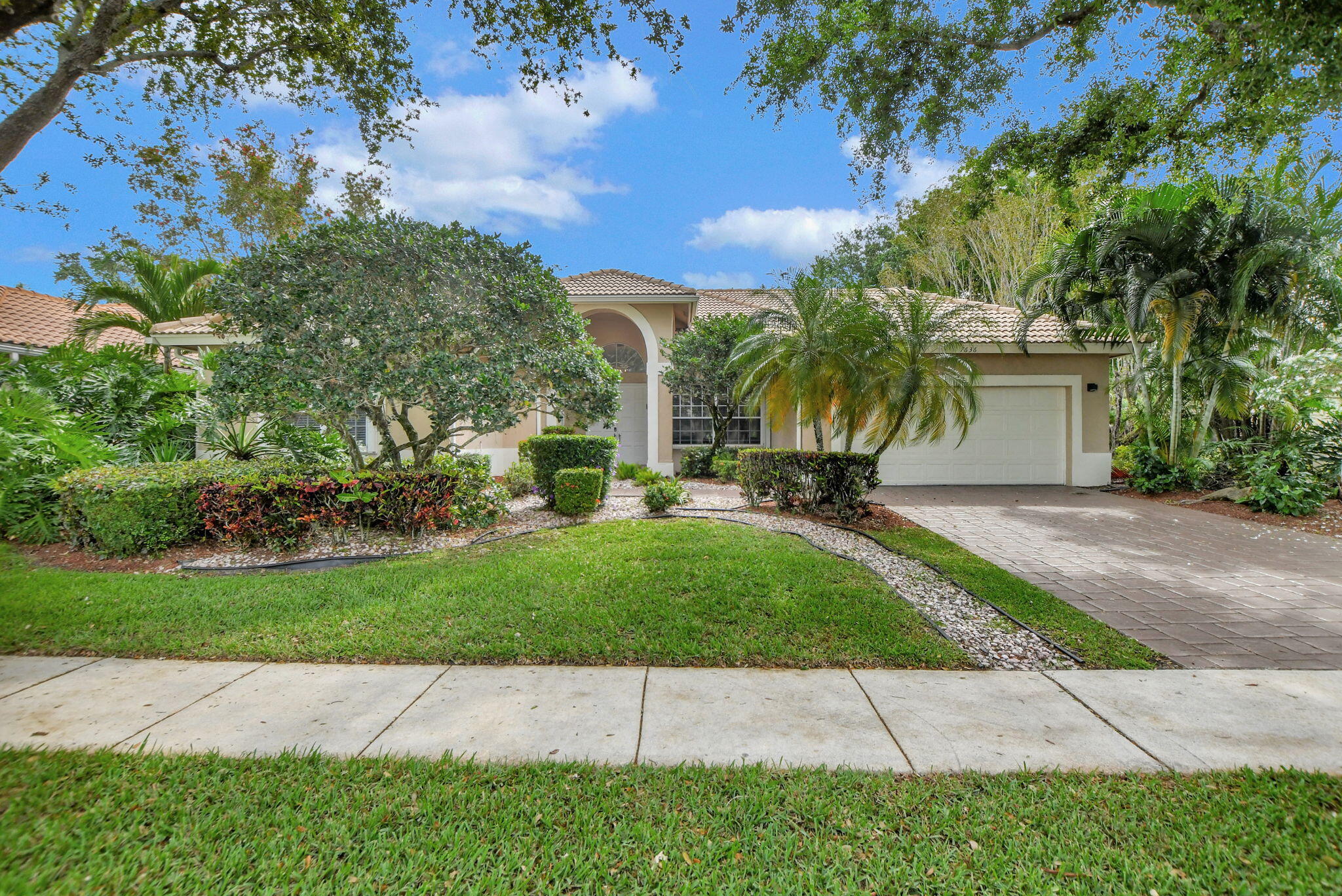 7636 Dorchester Road