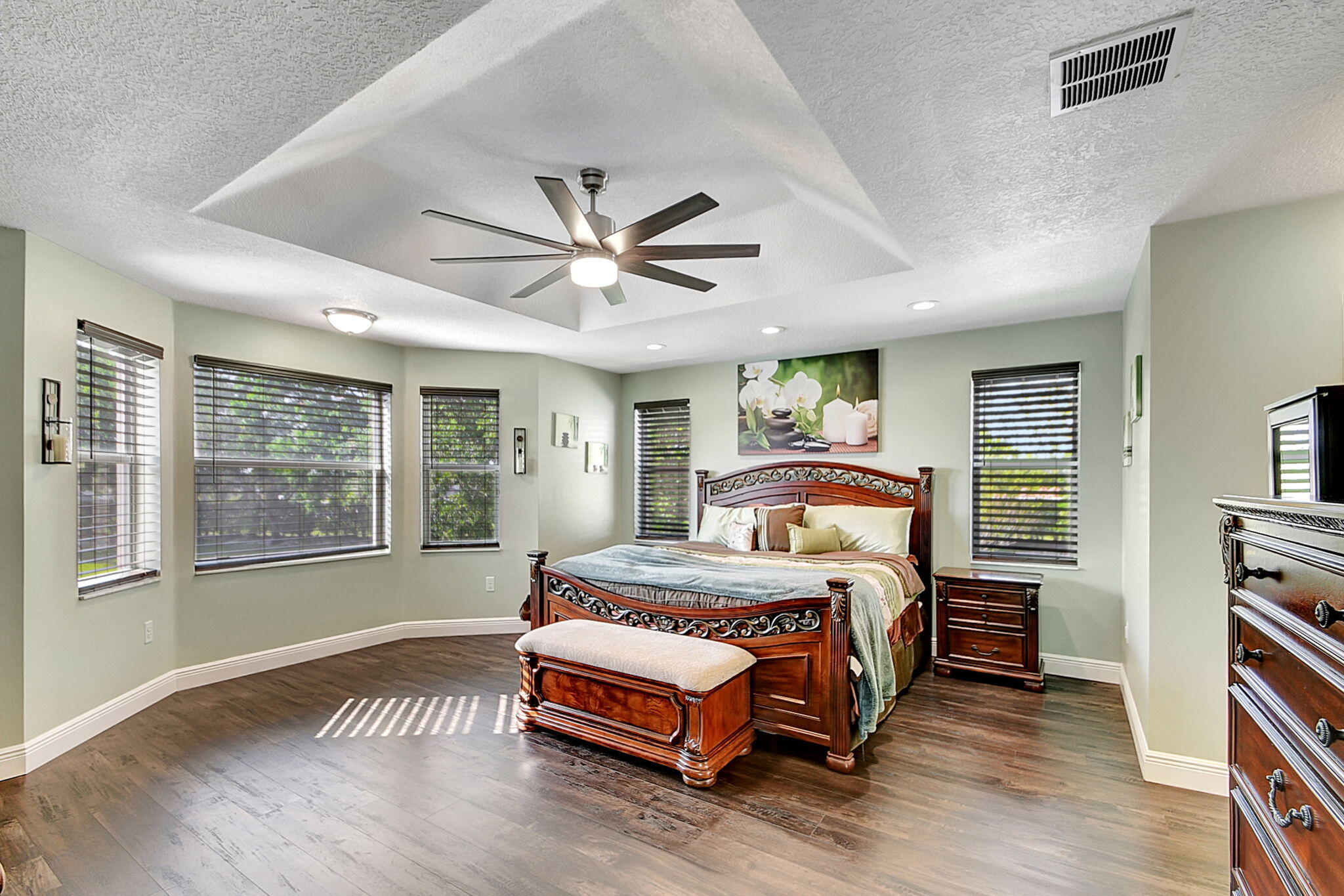 7518 Oak Grove Circle