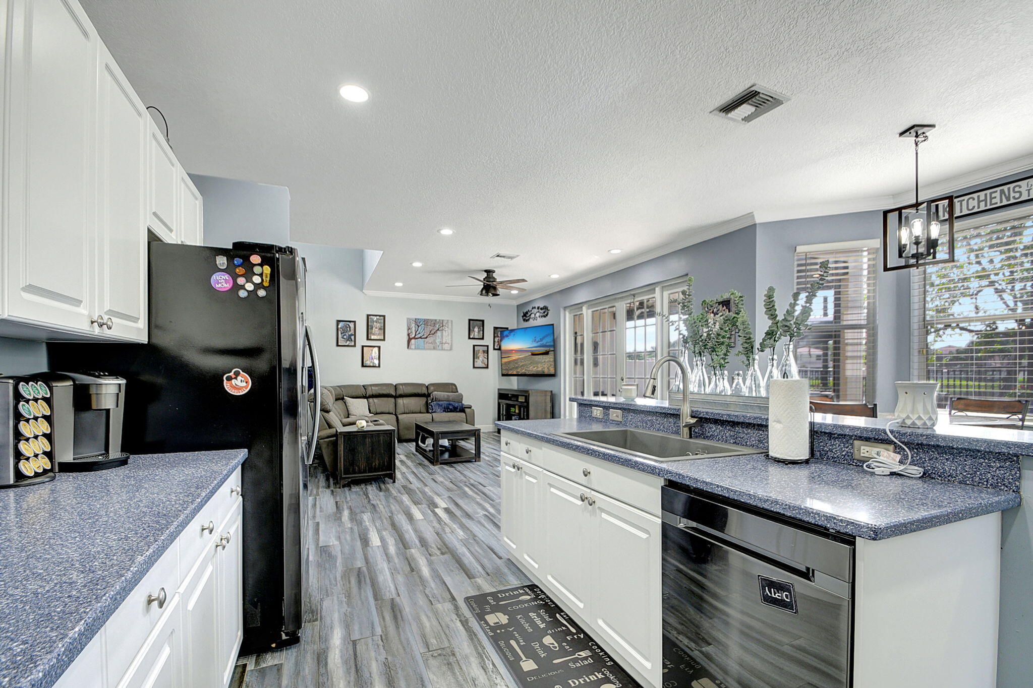 7518 Oak Grove Circle