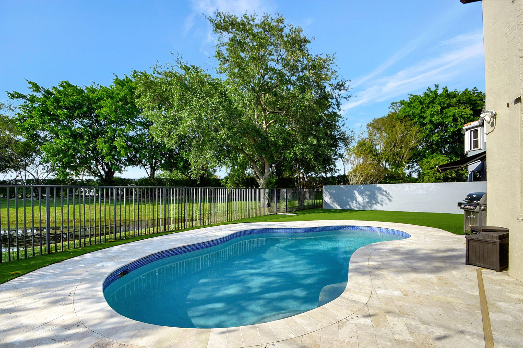 7518 Oak Grove Circle