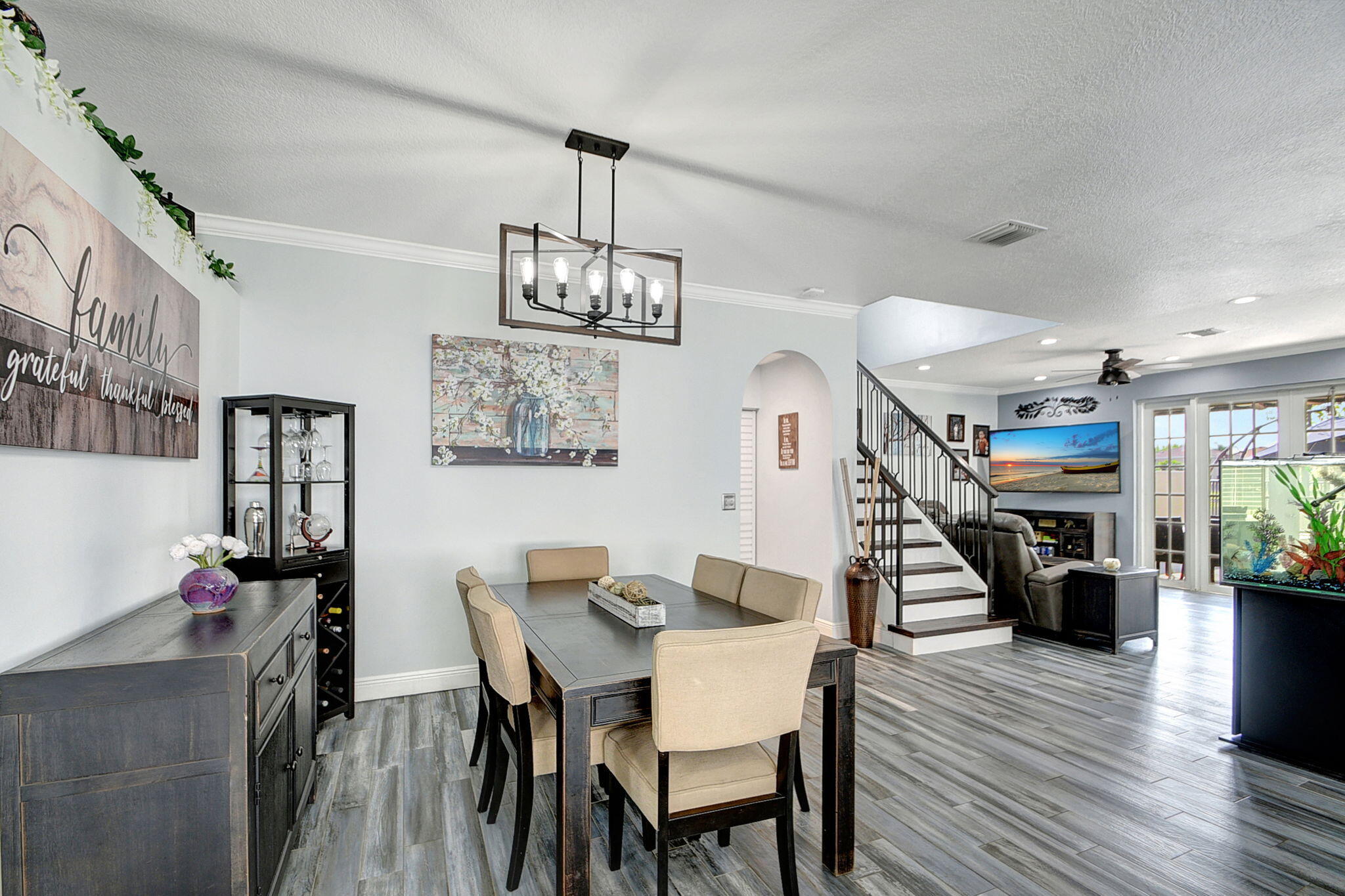 7518 Oak Grove Circle