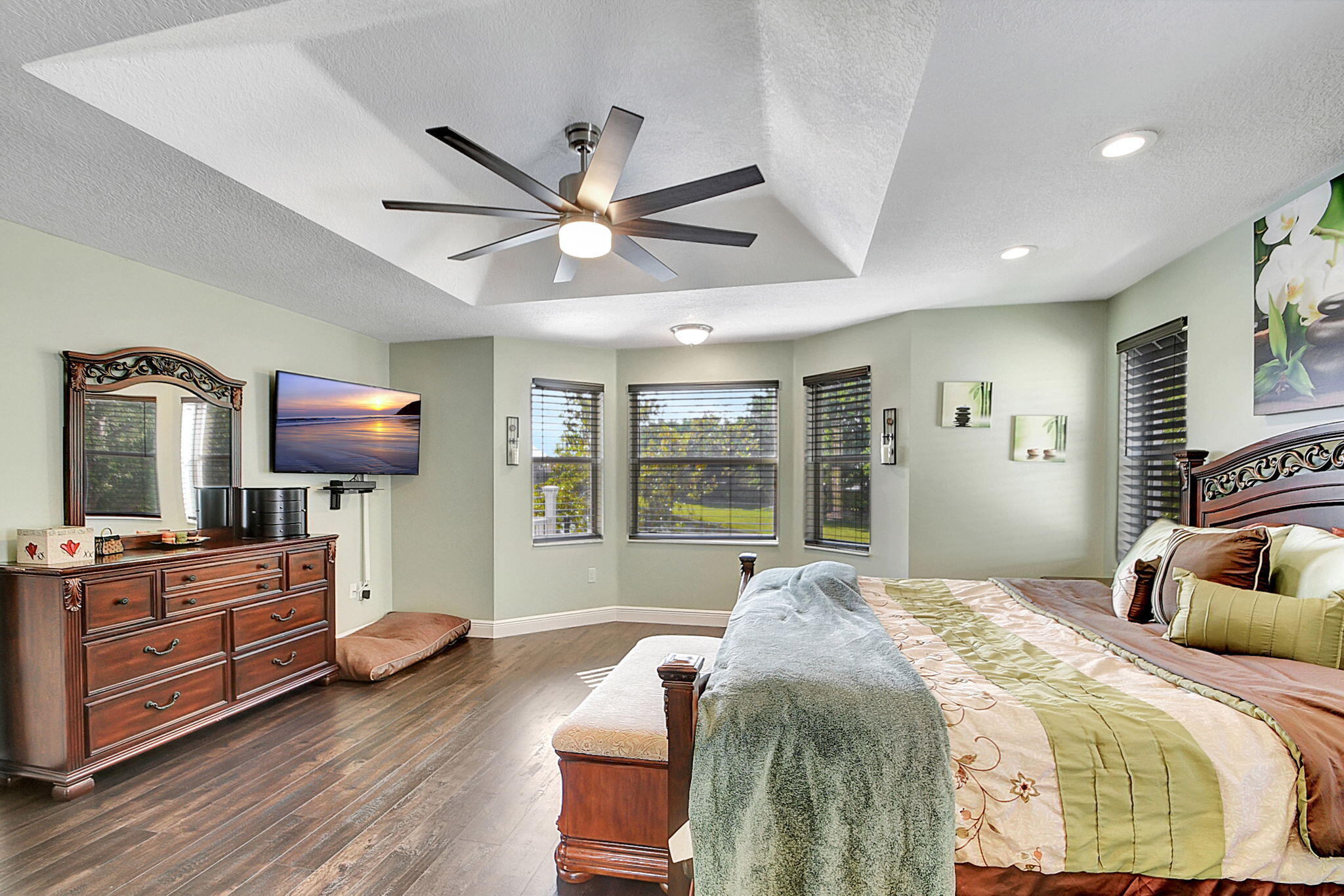 7518 Oak Grove Circle