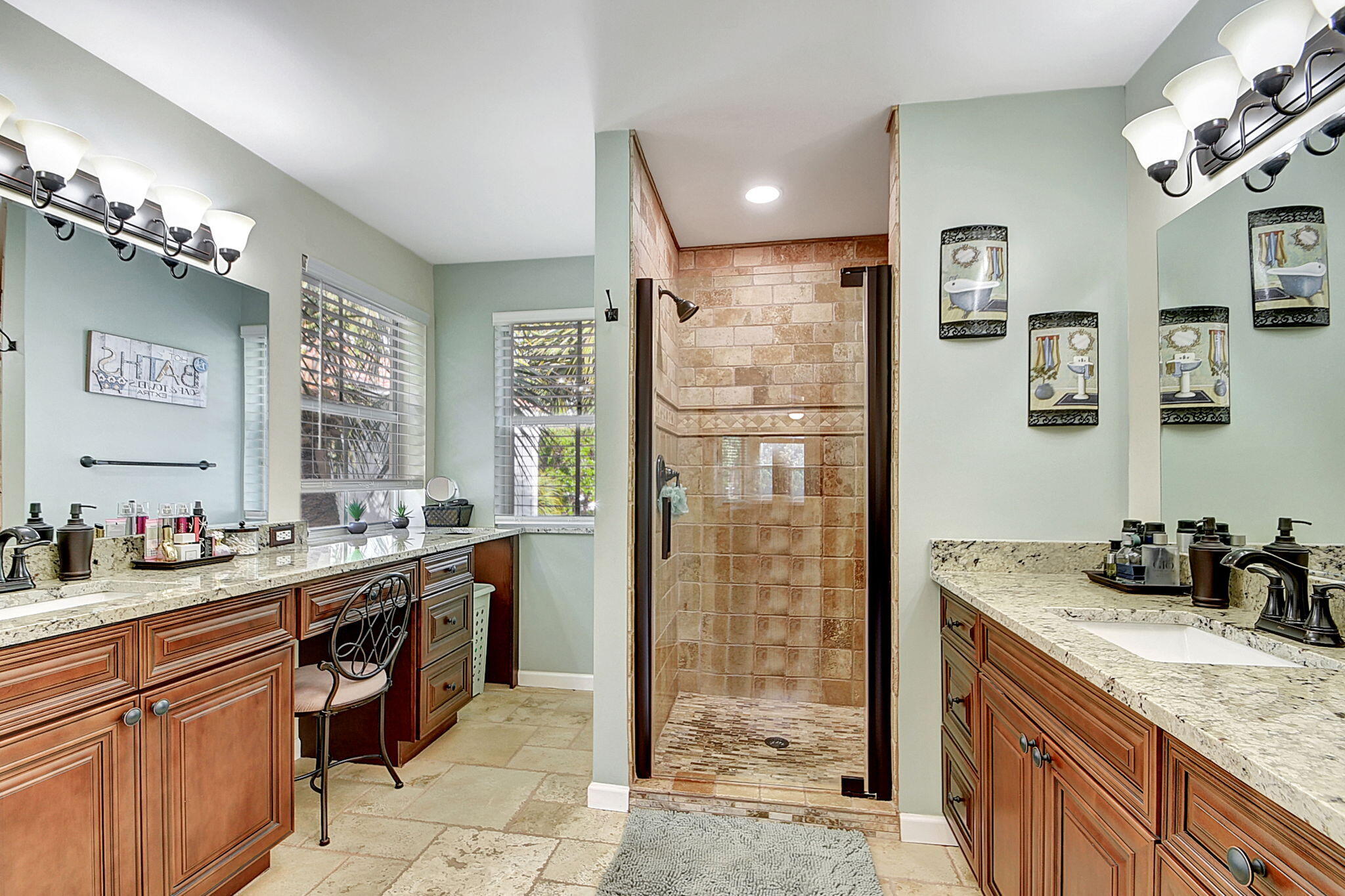 7518 Oak Grove Circle