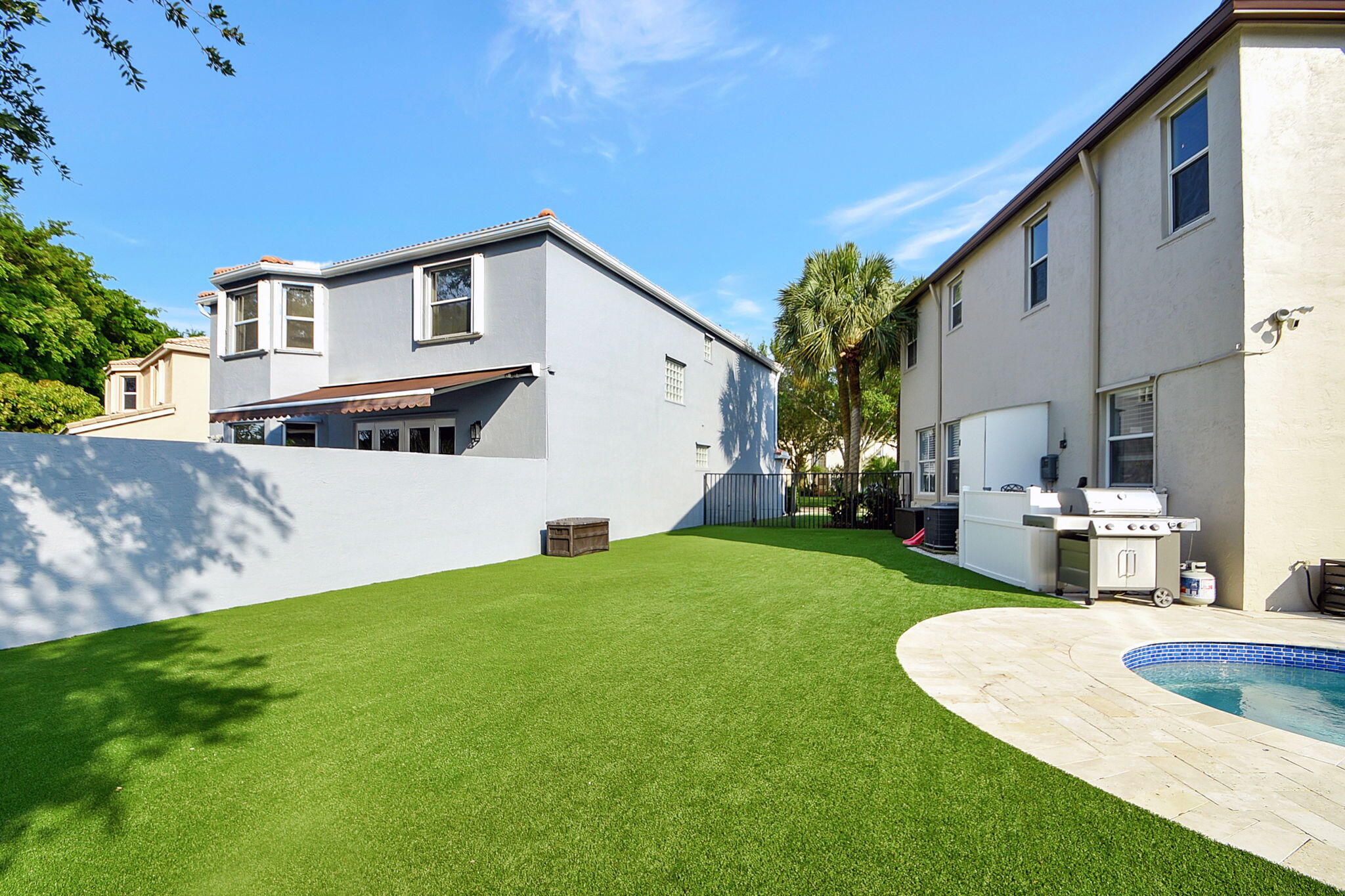 7518 Oak Grove Circle