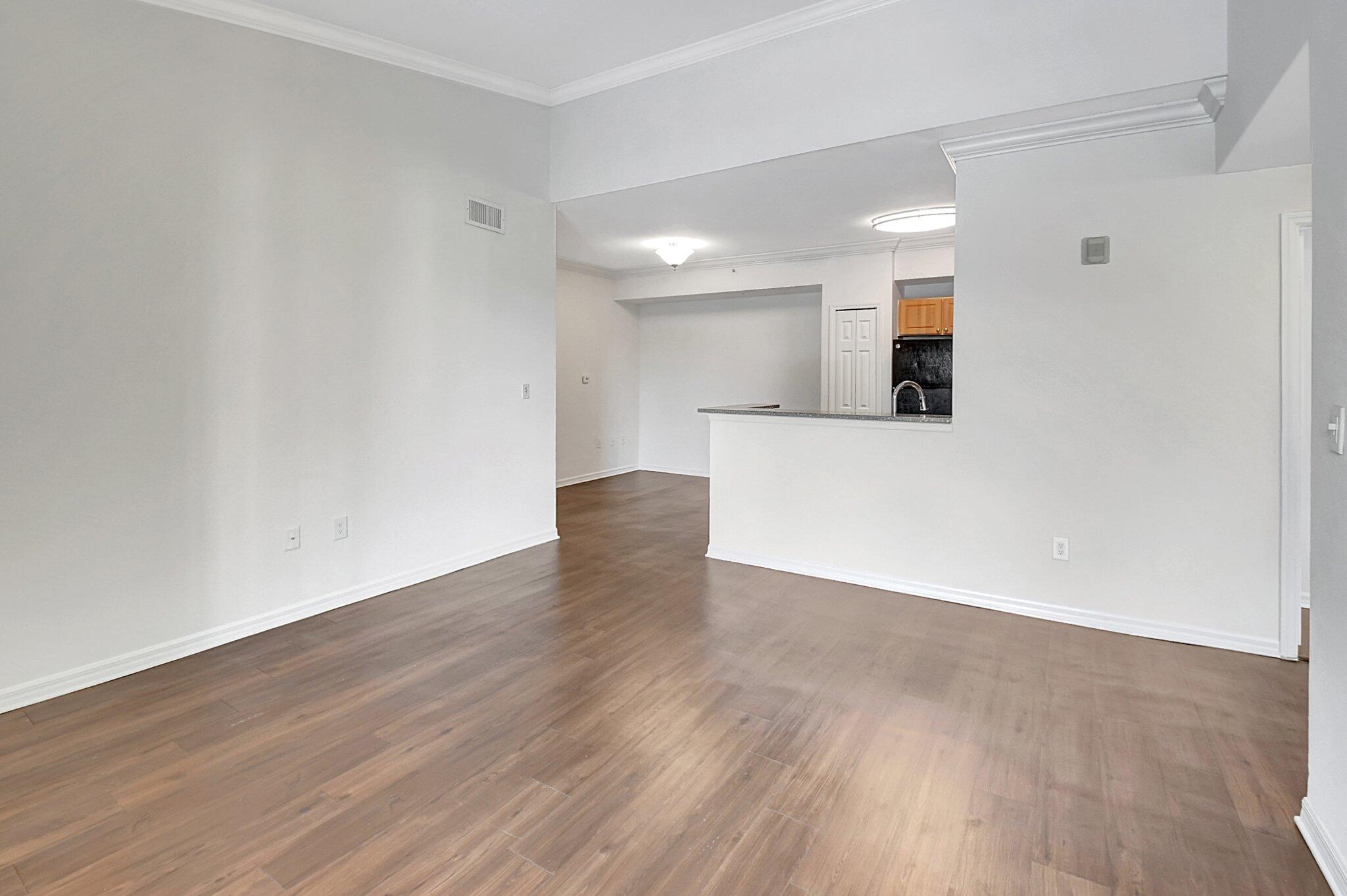 15125 Michelangelo Boulevard 207