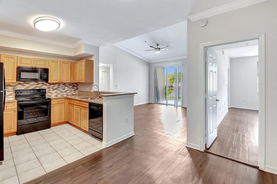 15125 Michelangelo Boulevard 207