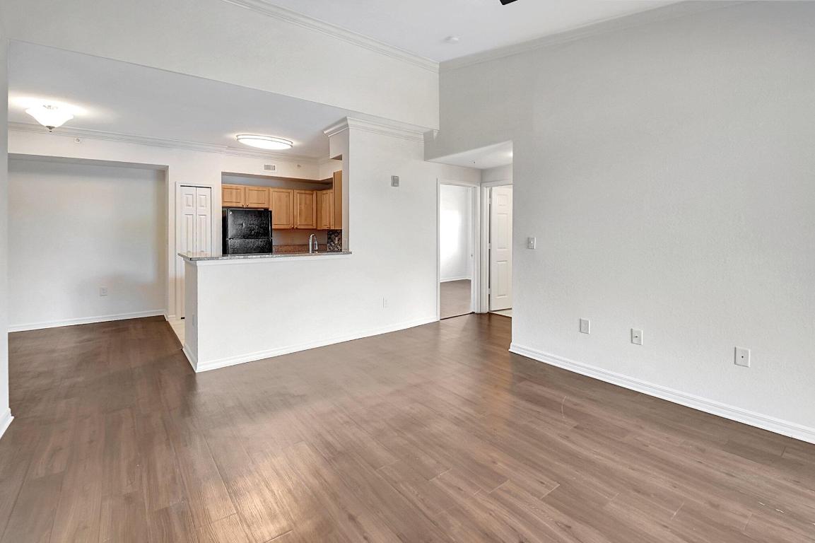 15125 Michelangelo Boulevard 207