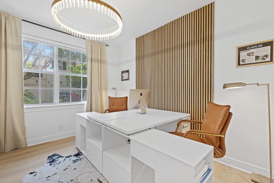 1050 E Heritage Club Circle