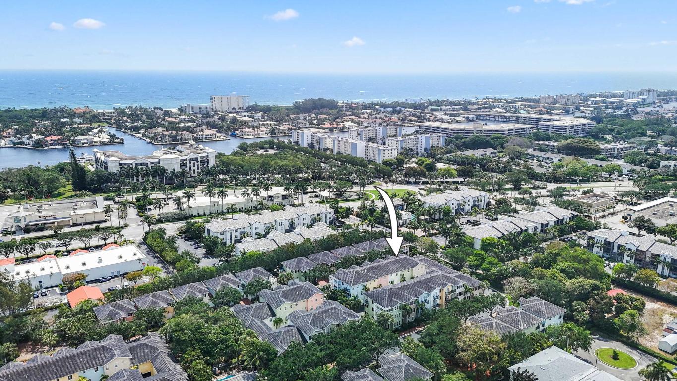 1050 E Heritage Club Circle