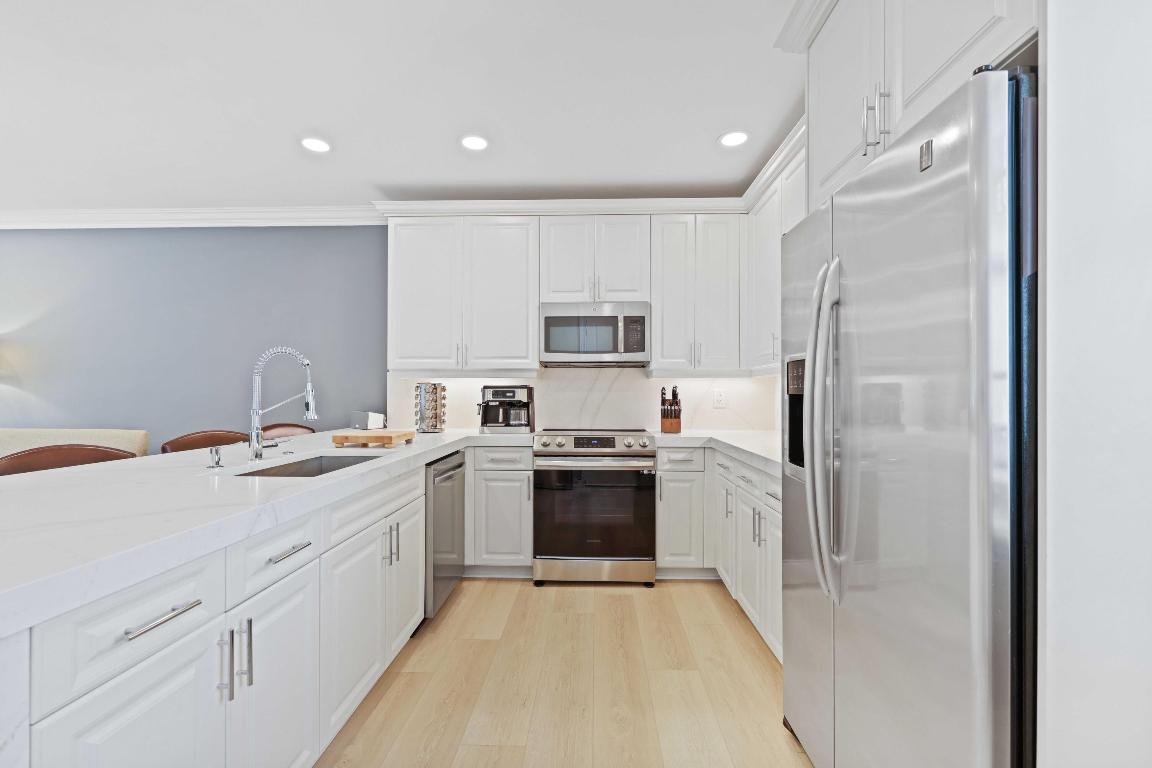 1050 E Heritage Club Circle