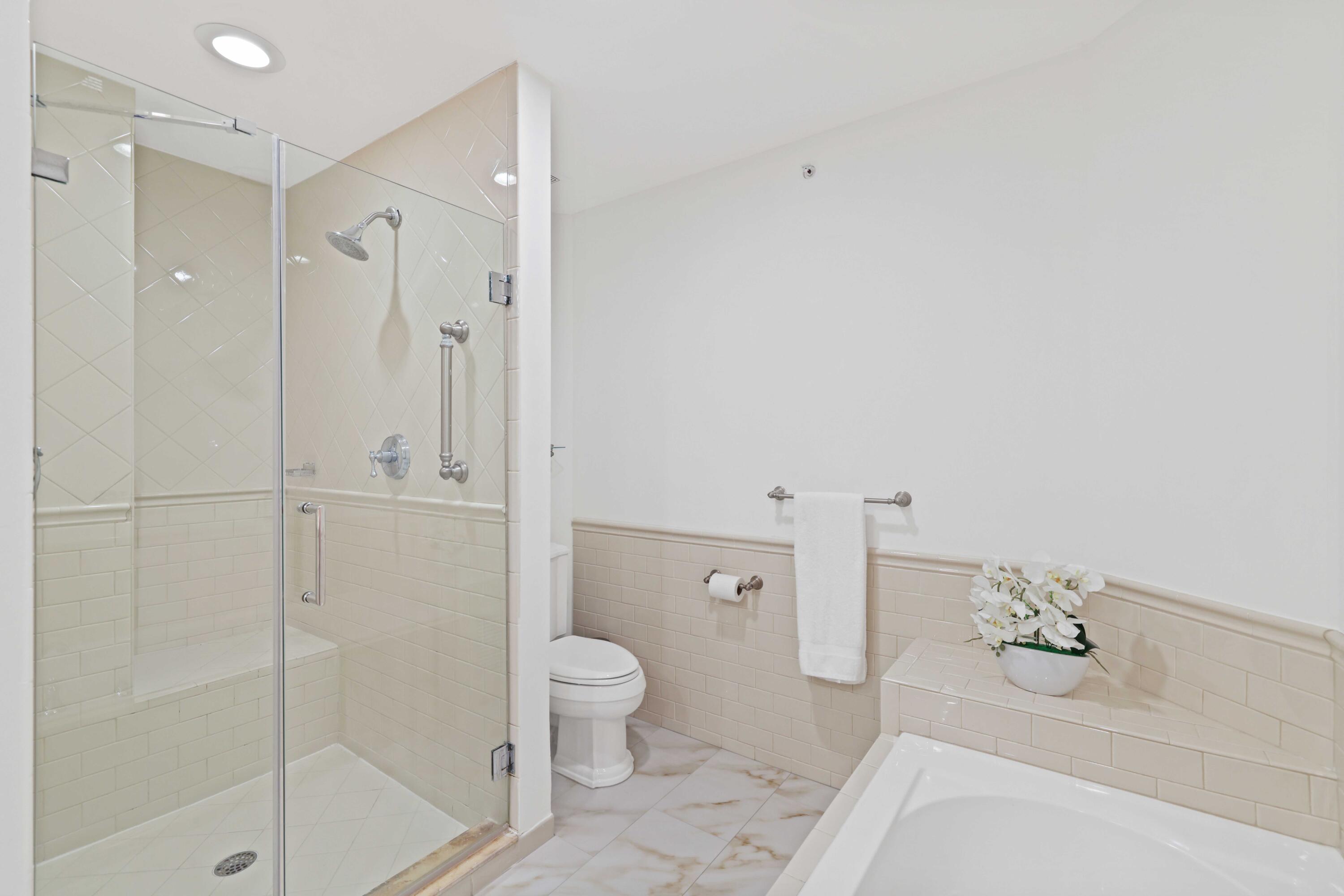 1050 E Heritage Club Circle