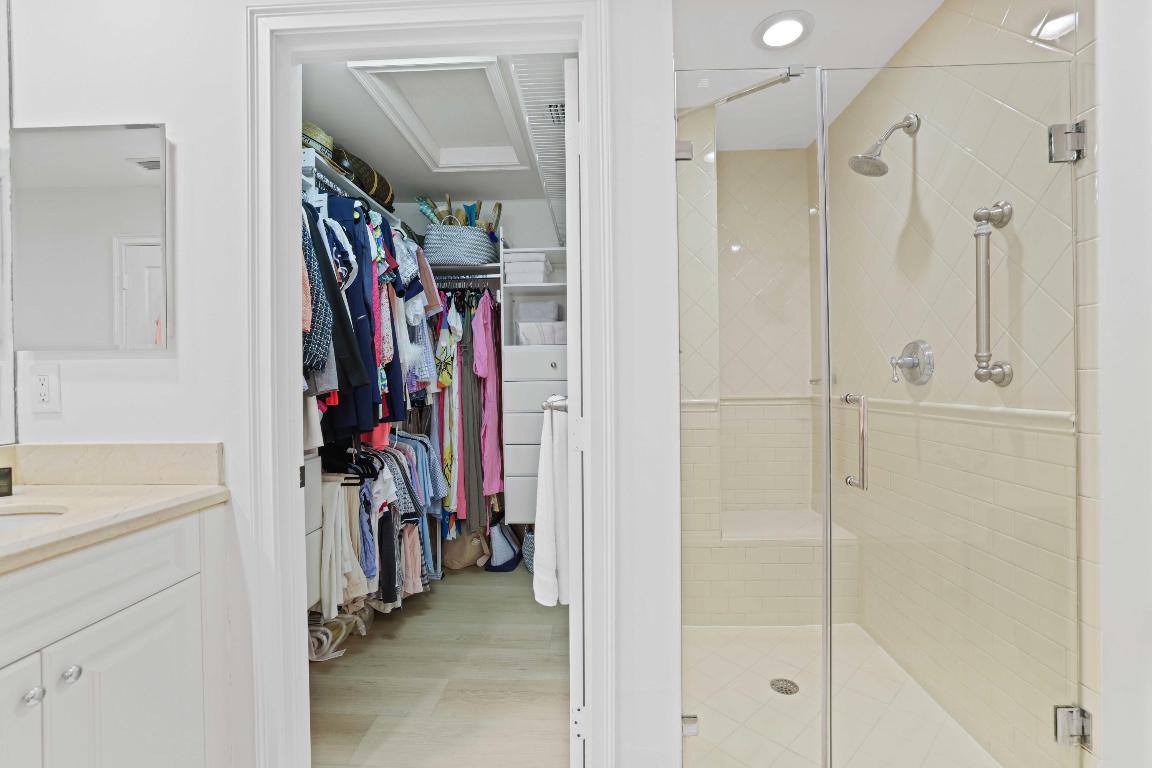 1050 E Heritage Club Circle