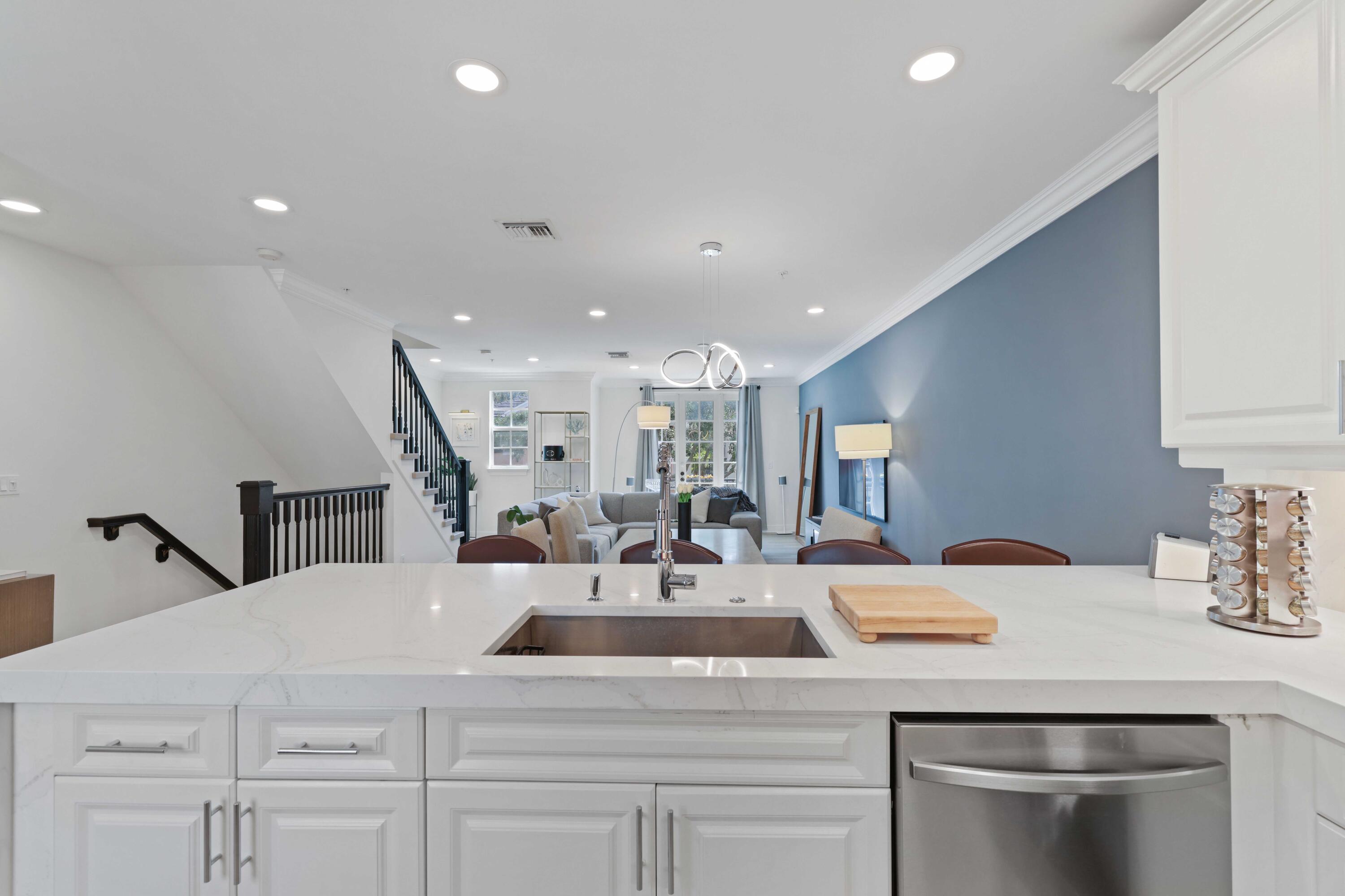 1050 E Heritage Club Circle