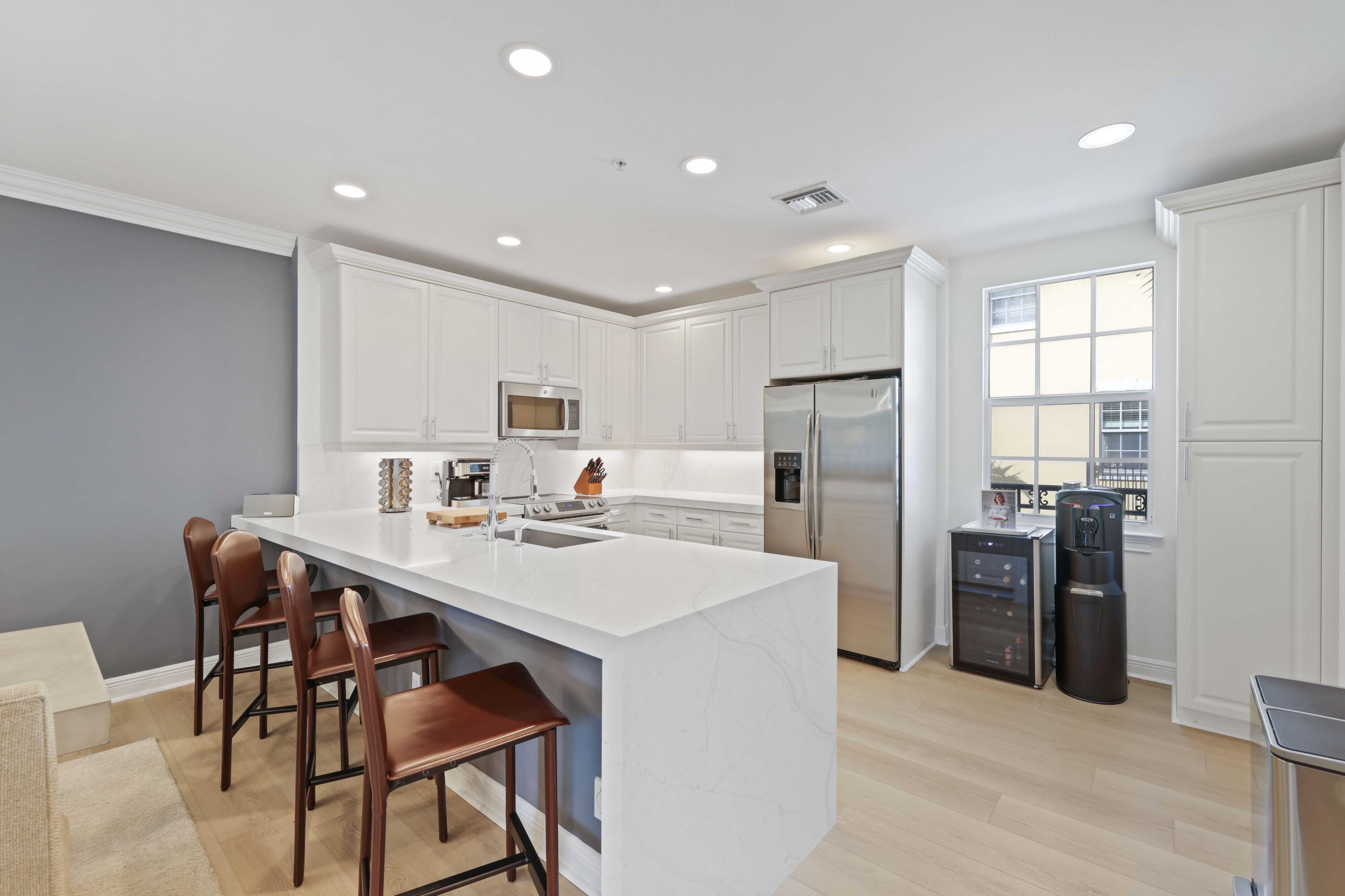 1050 E Heritage Club Circle