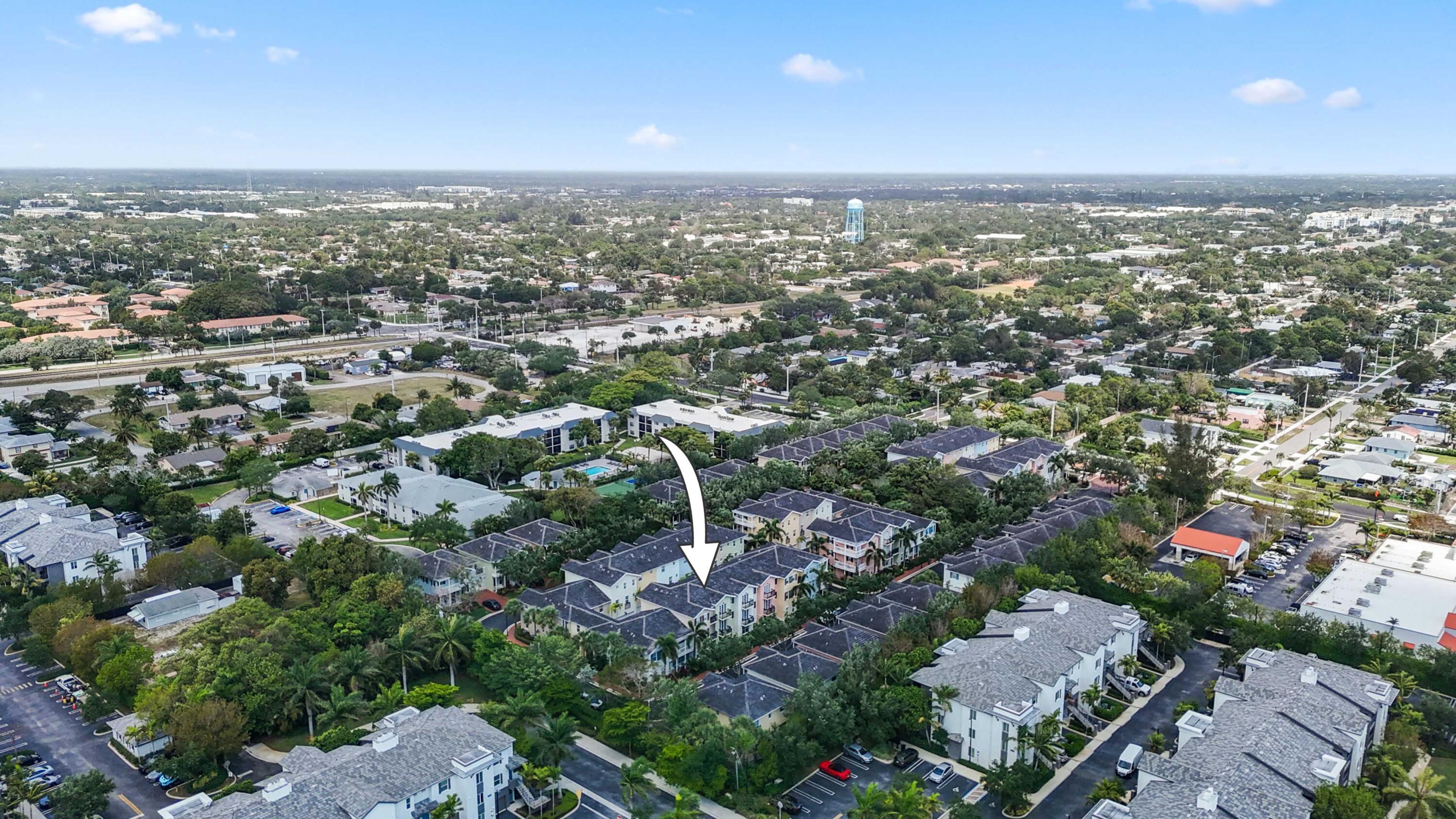 1050 E Heritage Club Circle