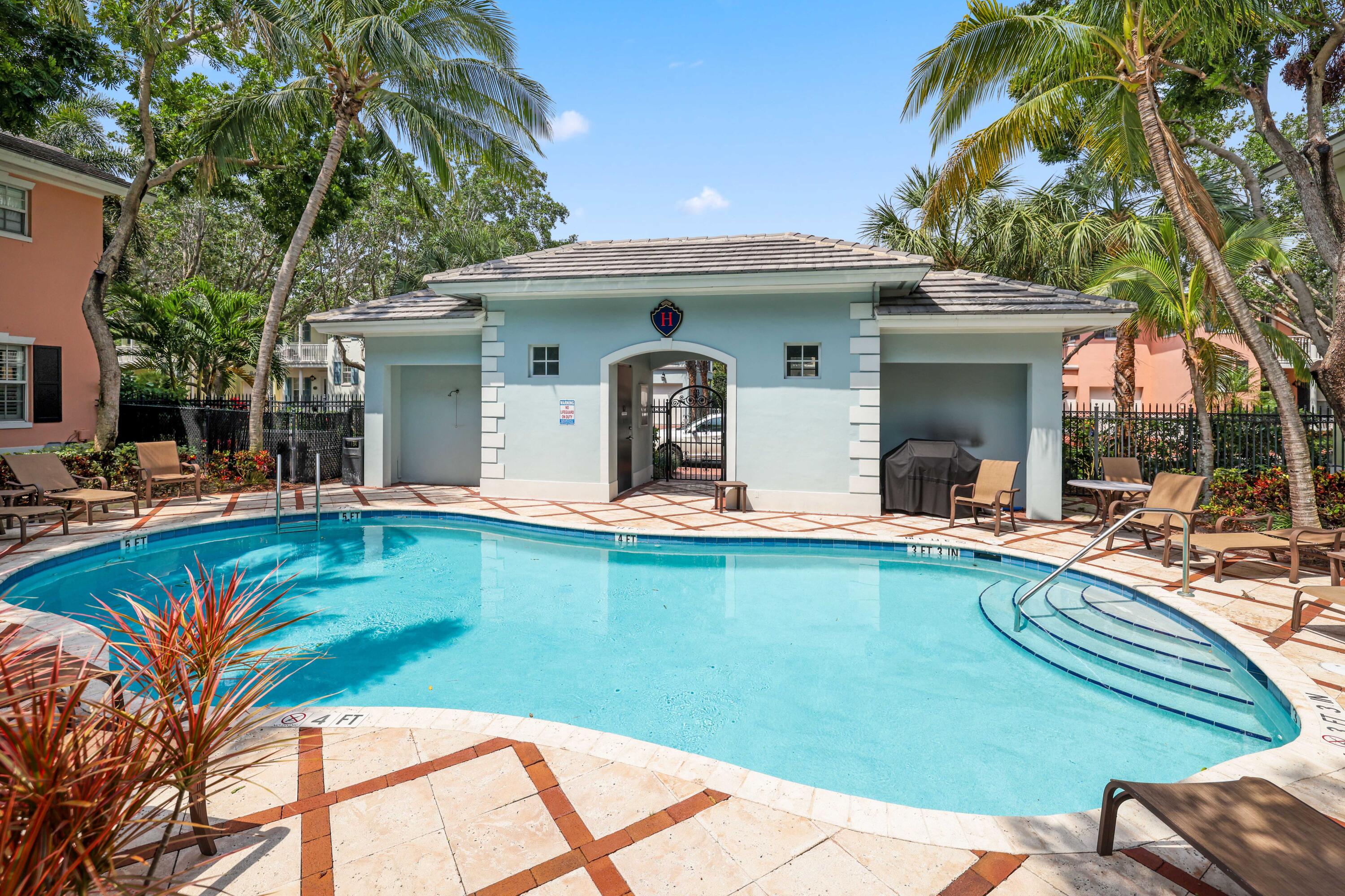 1050 E Heritage Club Circle