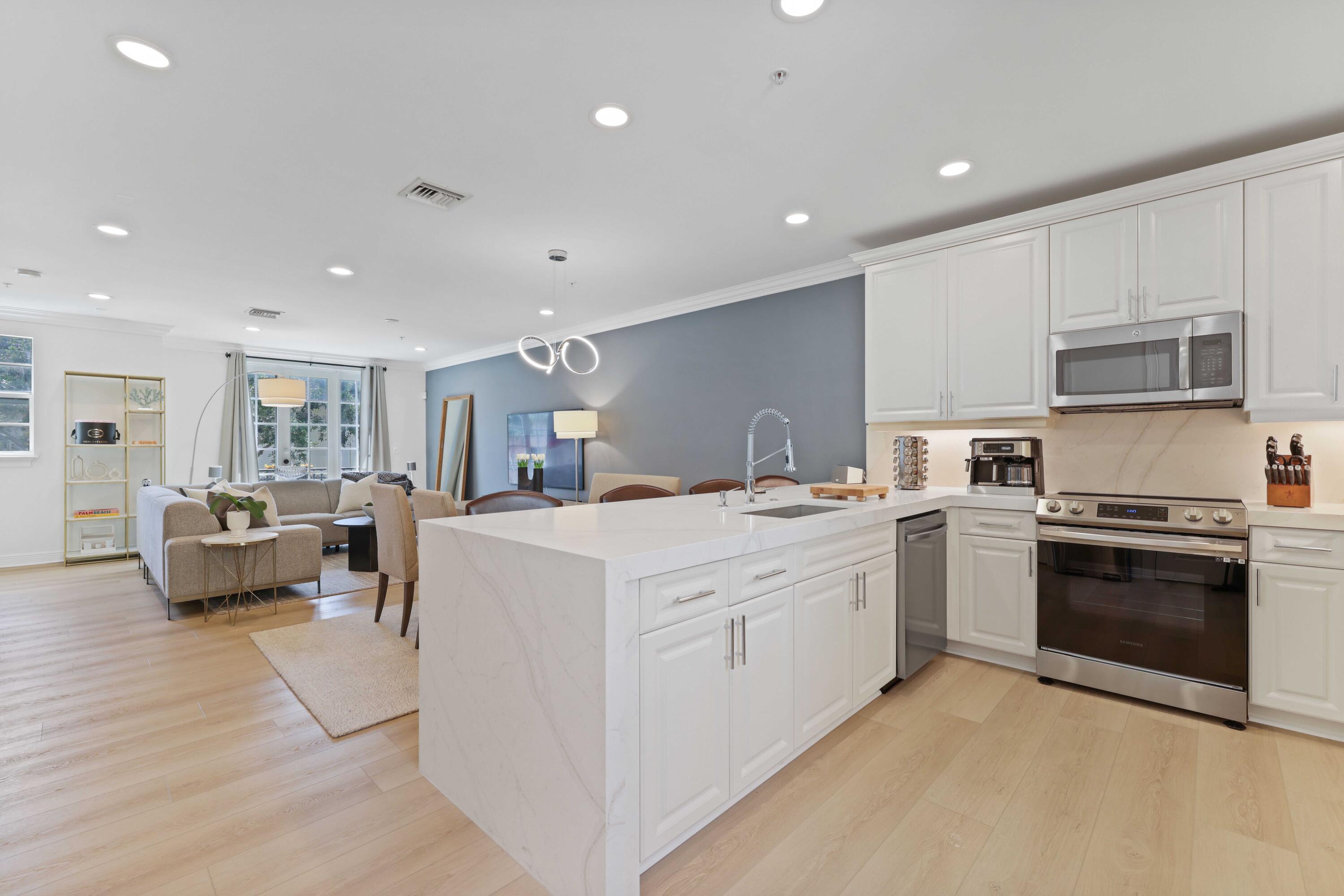 1050 E Heritage Club Circle