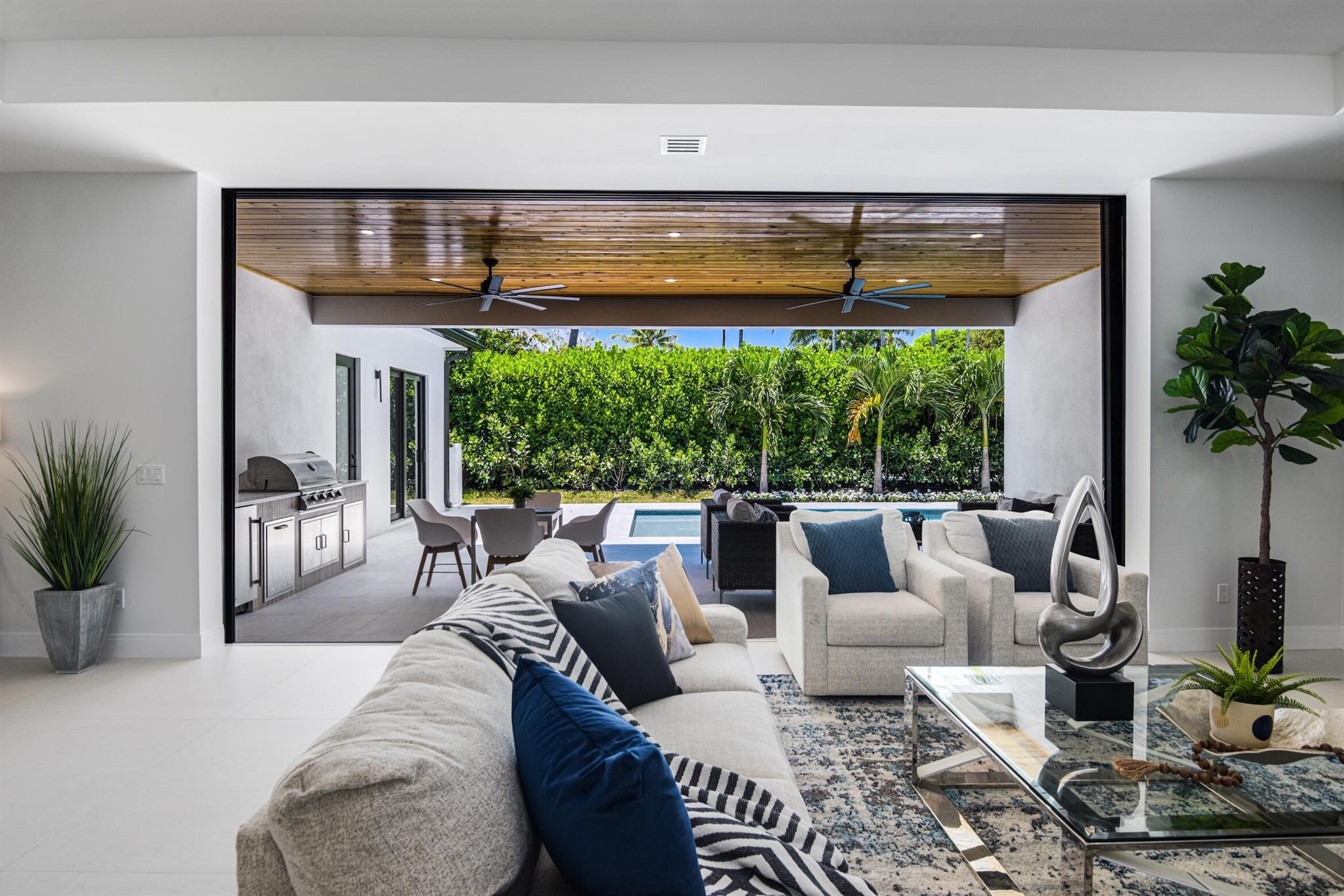 719 Sunshine Drive