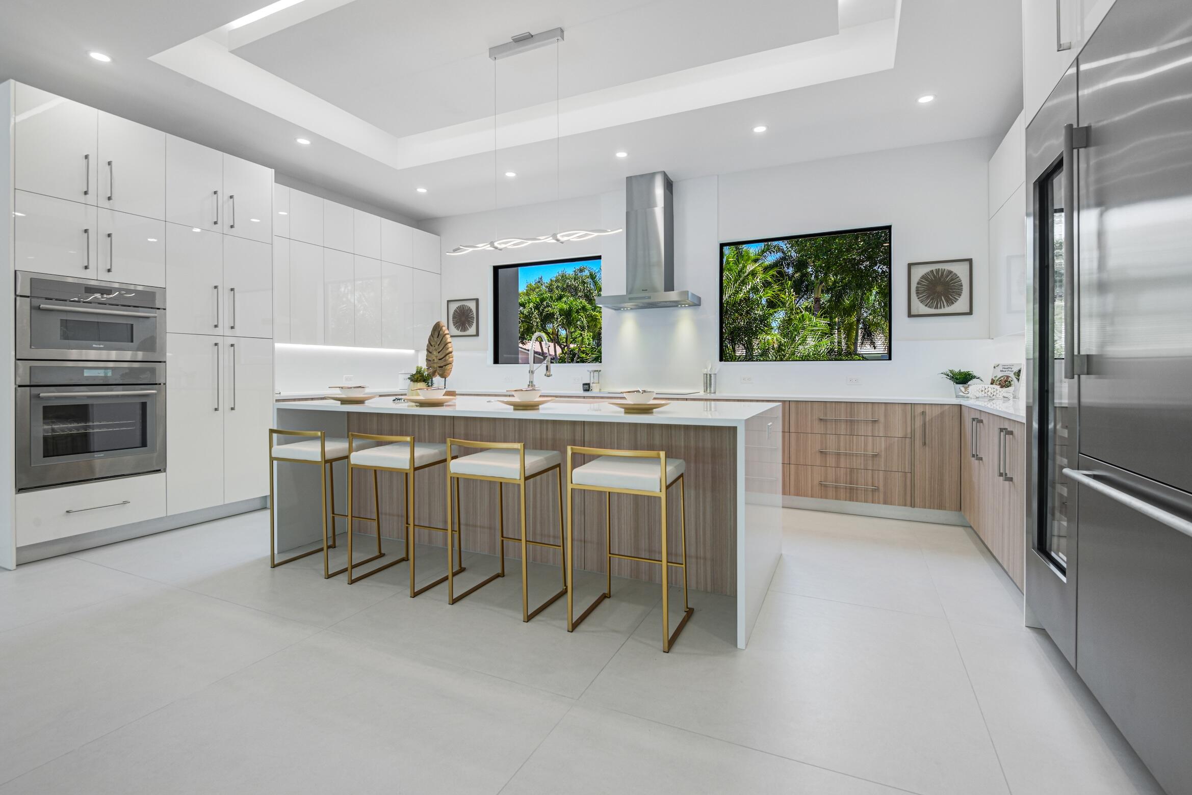 719 Sunshine Drive