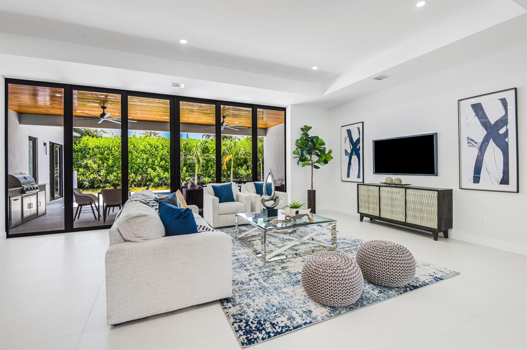 719 Sunshine Drive