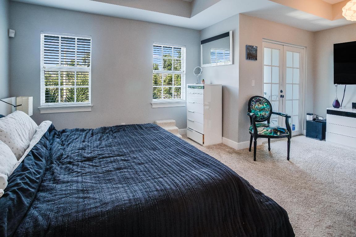 1005 W Heritage Club Circle