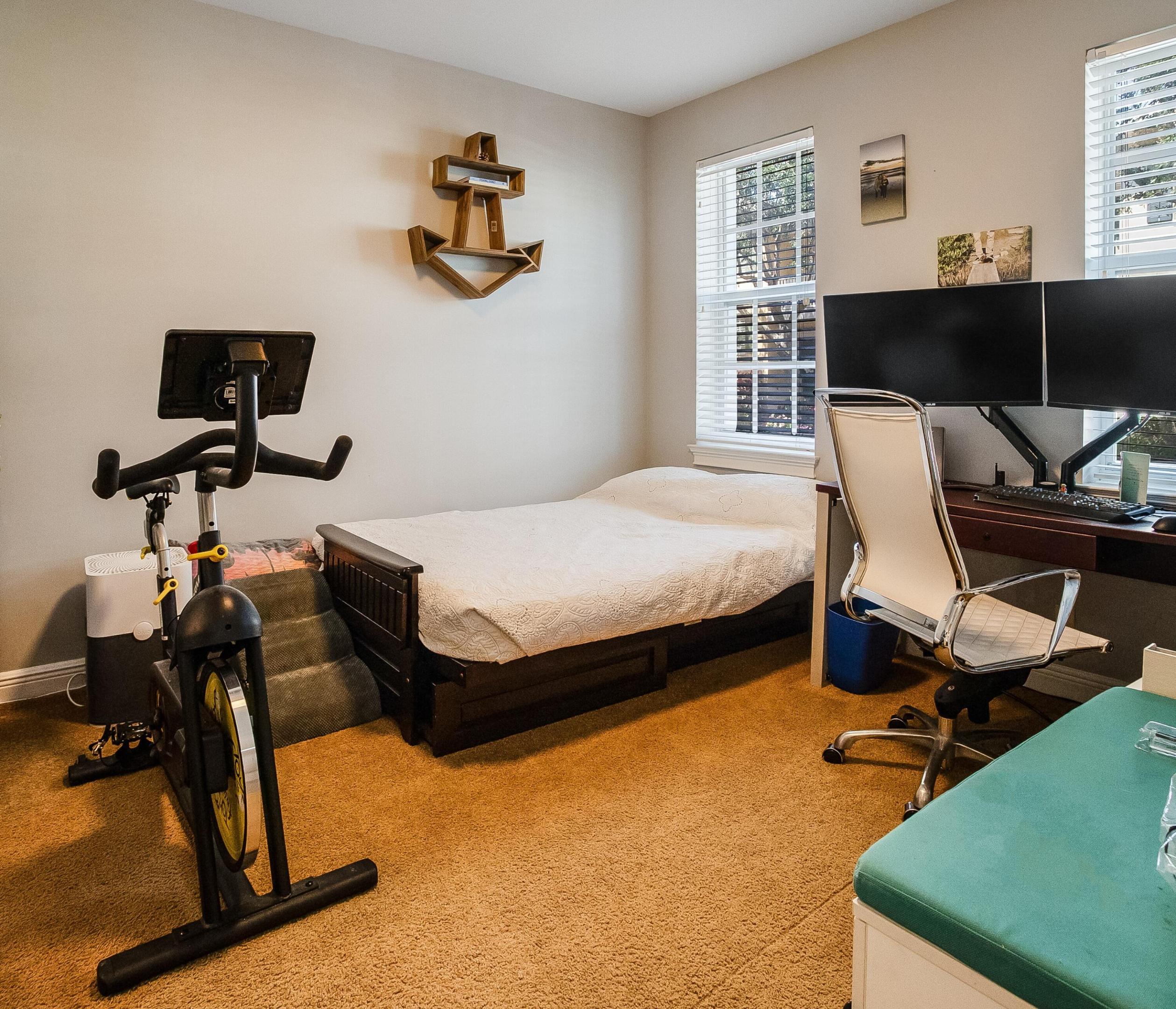 1005 W Heritage Club Circle